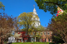 view of the Maryland State House in summer